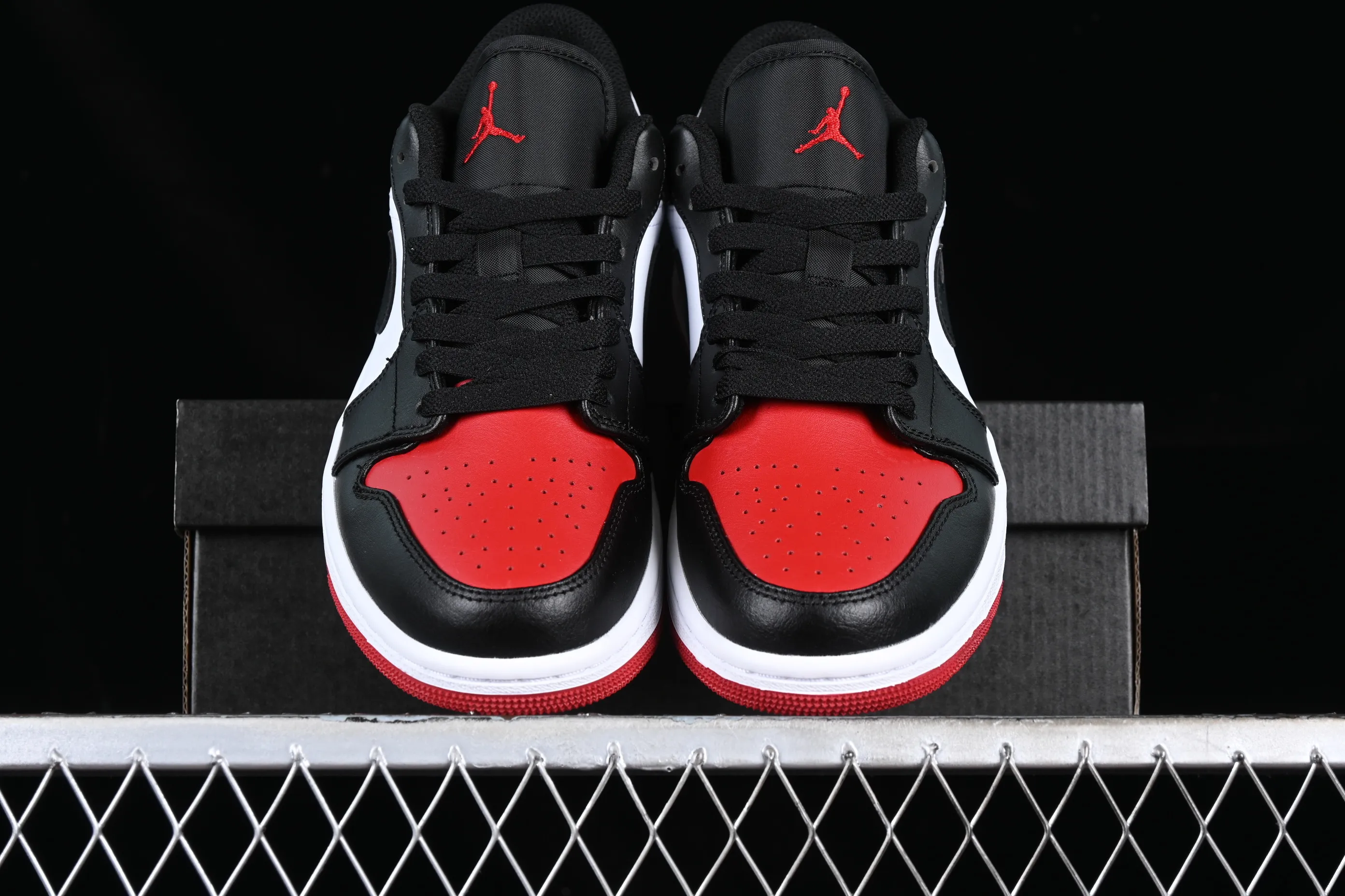 All categories Air Jordan Jordan series basketball shoes Air Jordan 1 Low G version pure original Air Jordan 1 Low SE "Bred Toe" AJ1 Joe 1 black and red low-top cultural casual sneakers 553558-161